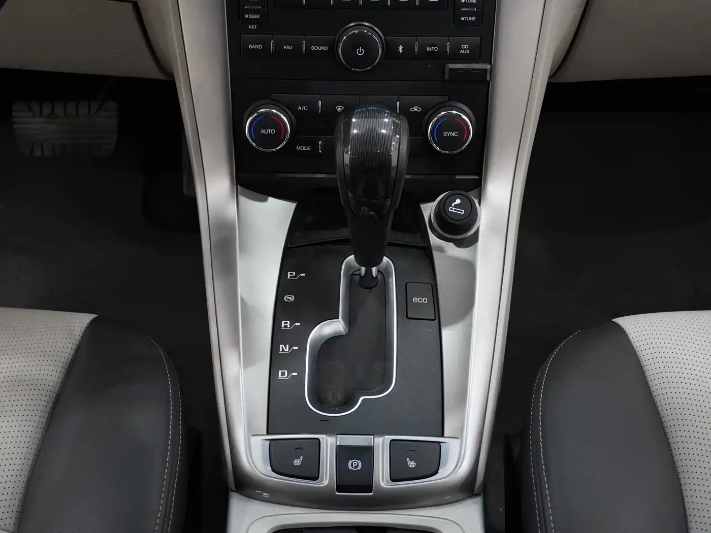 Chevrolet Captiva 2014 2014 2.4L 4WD Luxury 5-seater