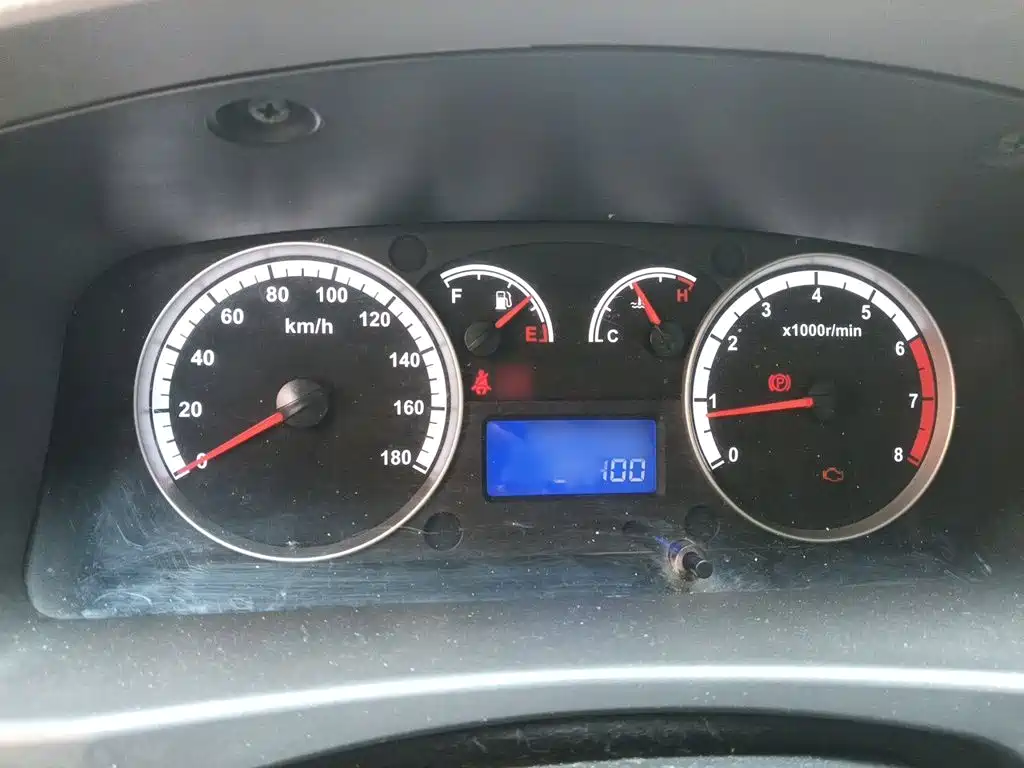 Foton Fengjing G7 2020 2020 Model 2.4L Commercial Long Wheelbase High Roof 6-Seater Business Van China VI 4K22D4M
