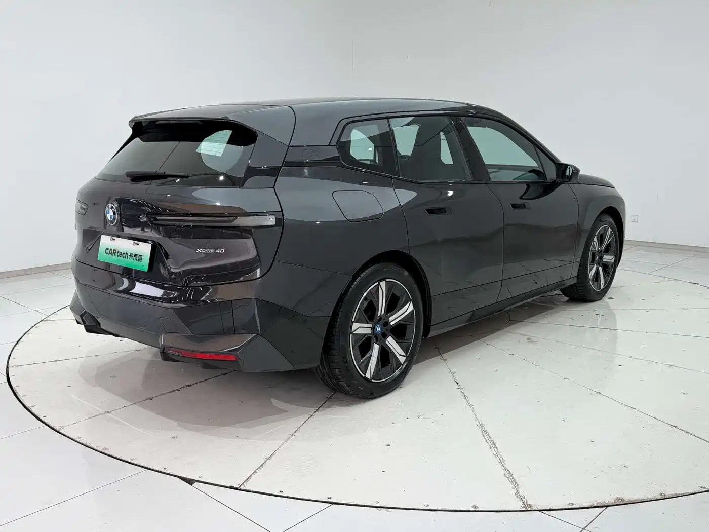 BMW iX 2022 xDrive40 фото 7
