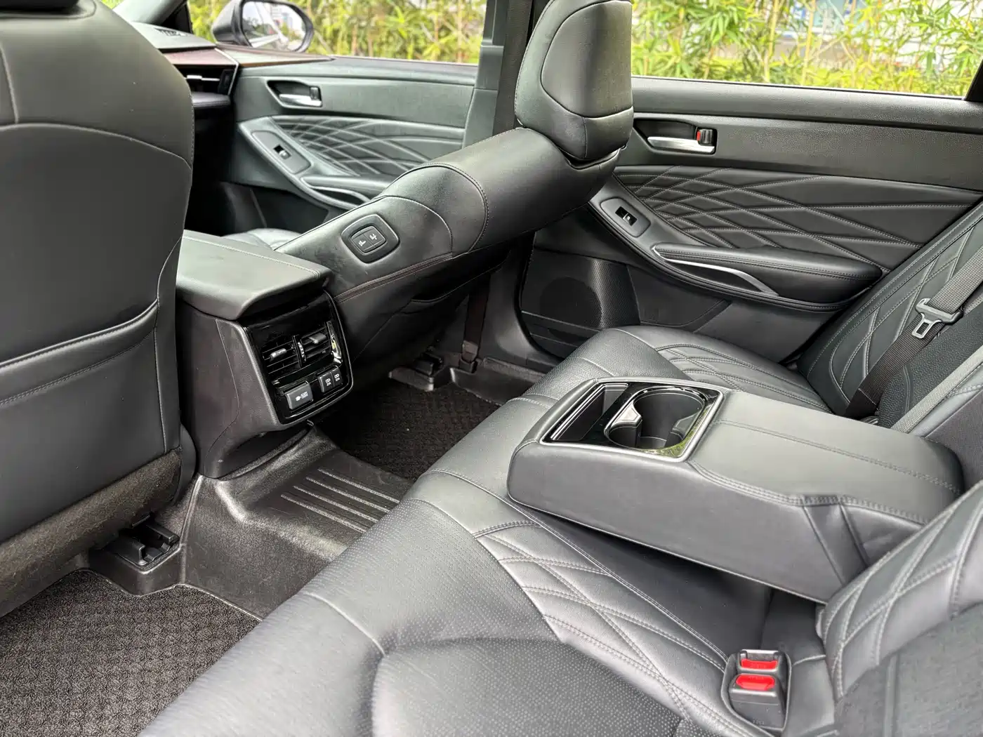 Toyota Avalon 2019 2.0L XLE Prestige Edition (China VI) фото 12