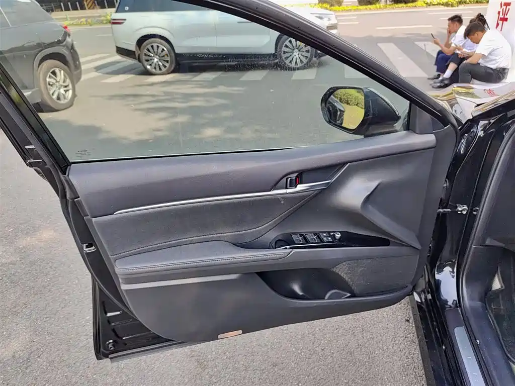 Toyota Camry 2021 2.0G Luxury Edition фото 6