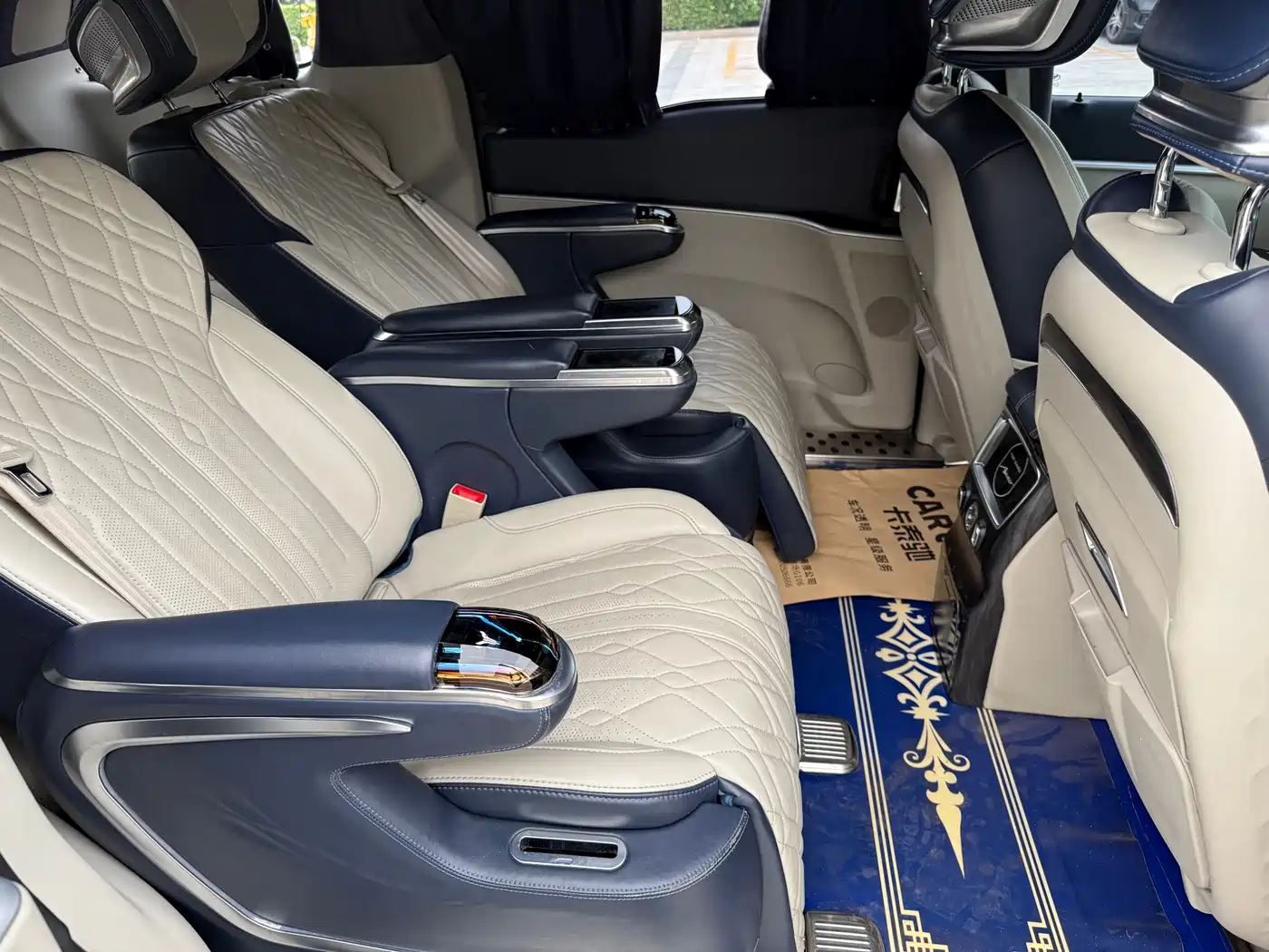 Buick GL8 2021 Land Business Class 652T Luxury фото 13