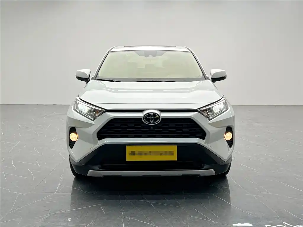 Toyota RAV4 Rongfang 2022 2.0L CVT 4WD Trend Plus Edition фото 2