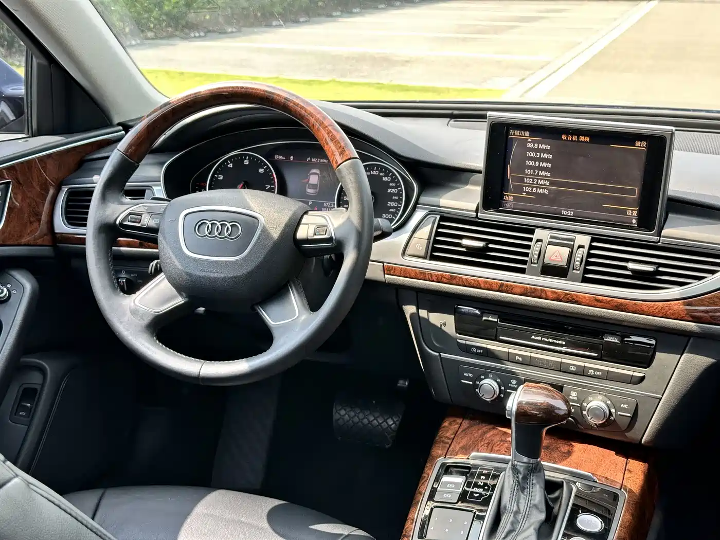 Audi A6L 2014 30 FSI Technology фото 9