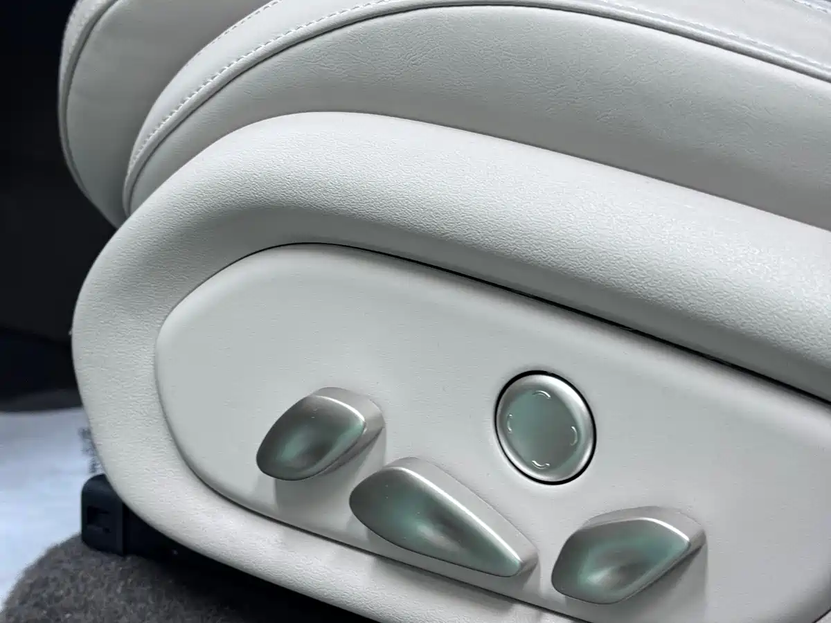 ZHIJI AUTOMOBILE ZHIJI LS7