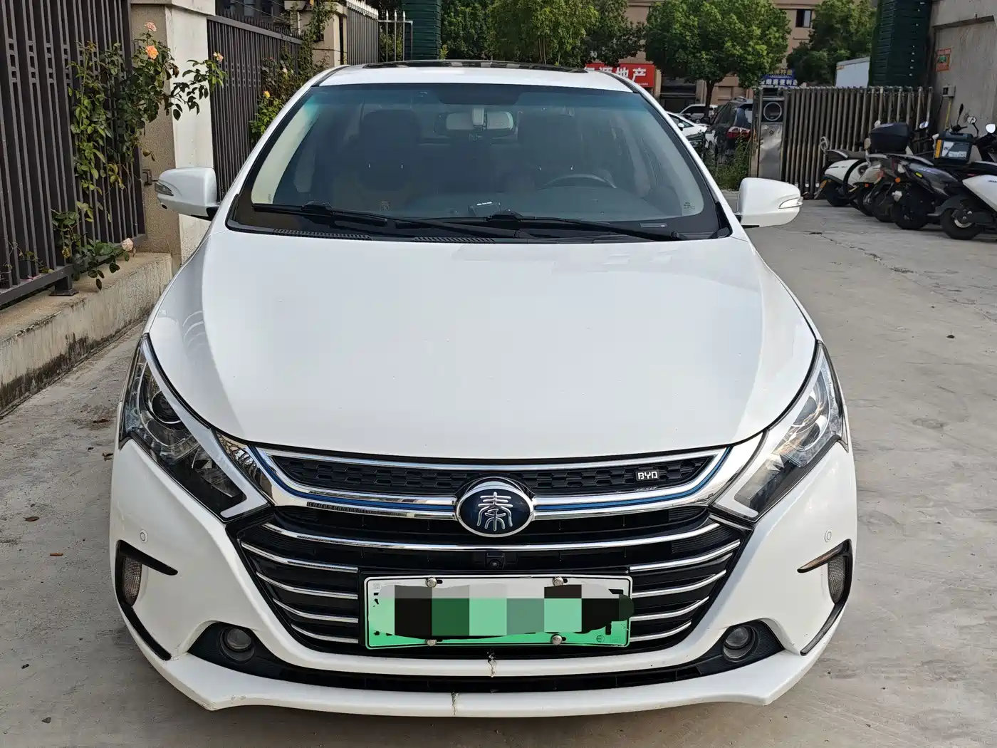 BYD Qin New Energy 2018 2017 1.5T Premium Model