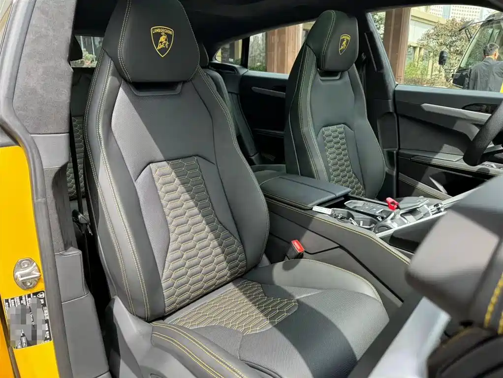 Lamborghini Urus 2023 4.0T V8 S фото 12