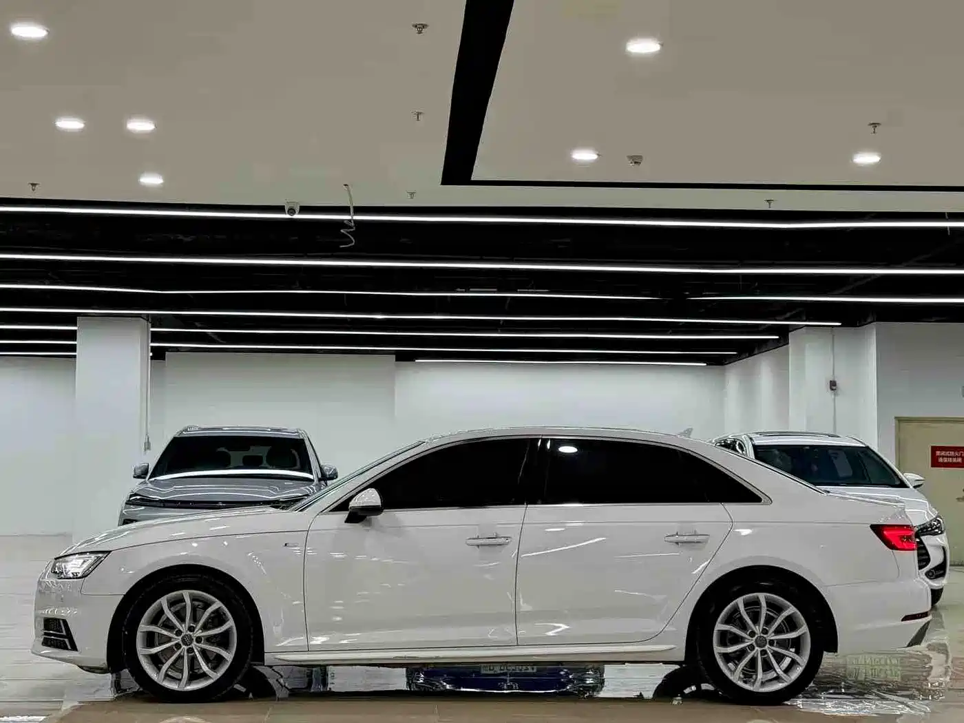 Audi A4L 2018 30th Anniversary 40 TFSI Fashion фото 3