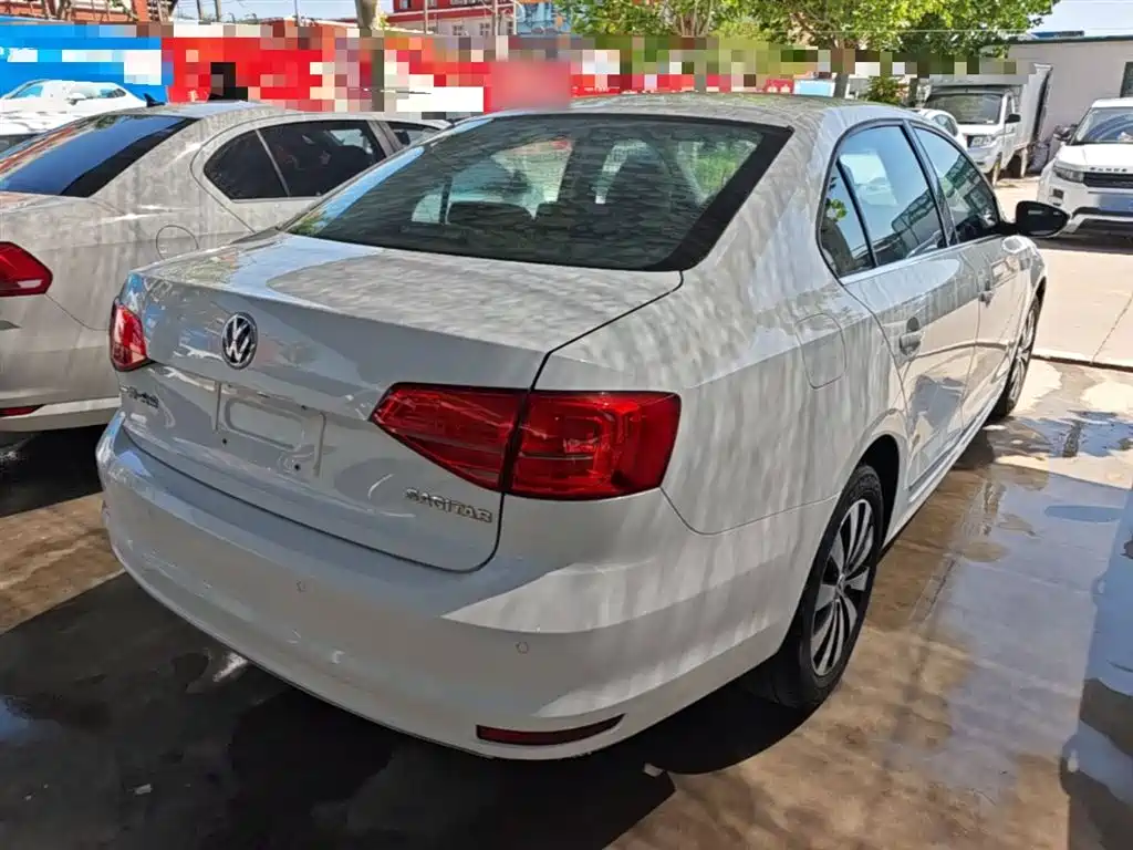 Volkswagen Sagitar 2017 1.6L Automatic Comfort фото 7