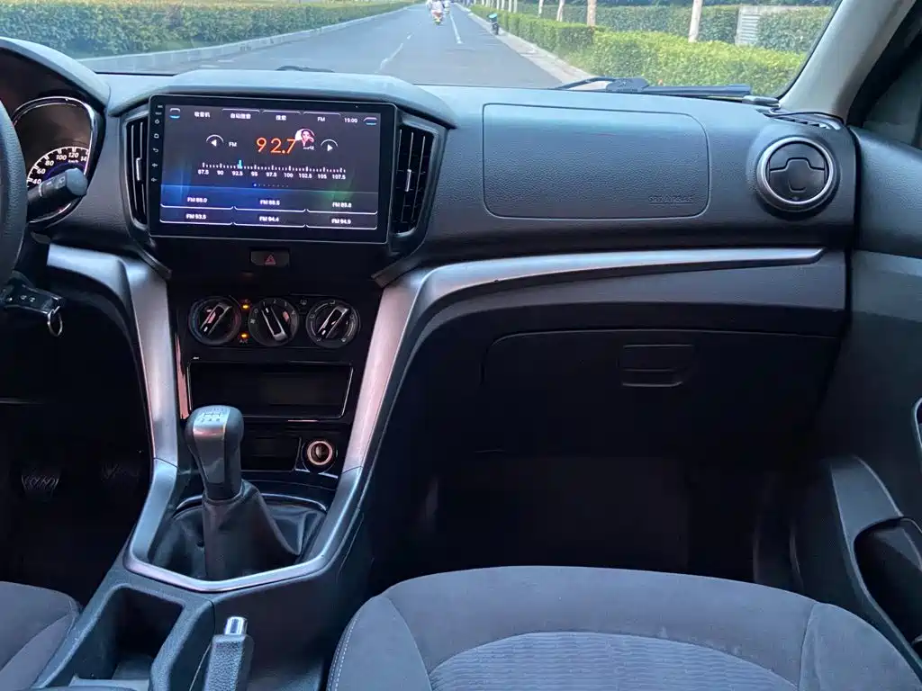 Venucia T70 2017 2016 1.6L Manual Rui Xing Edition