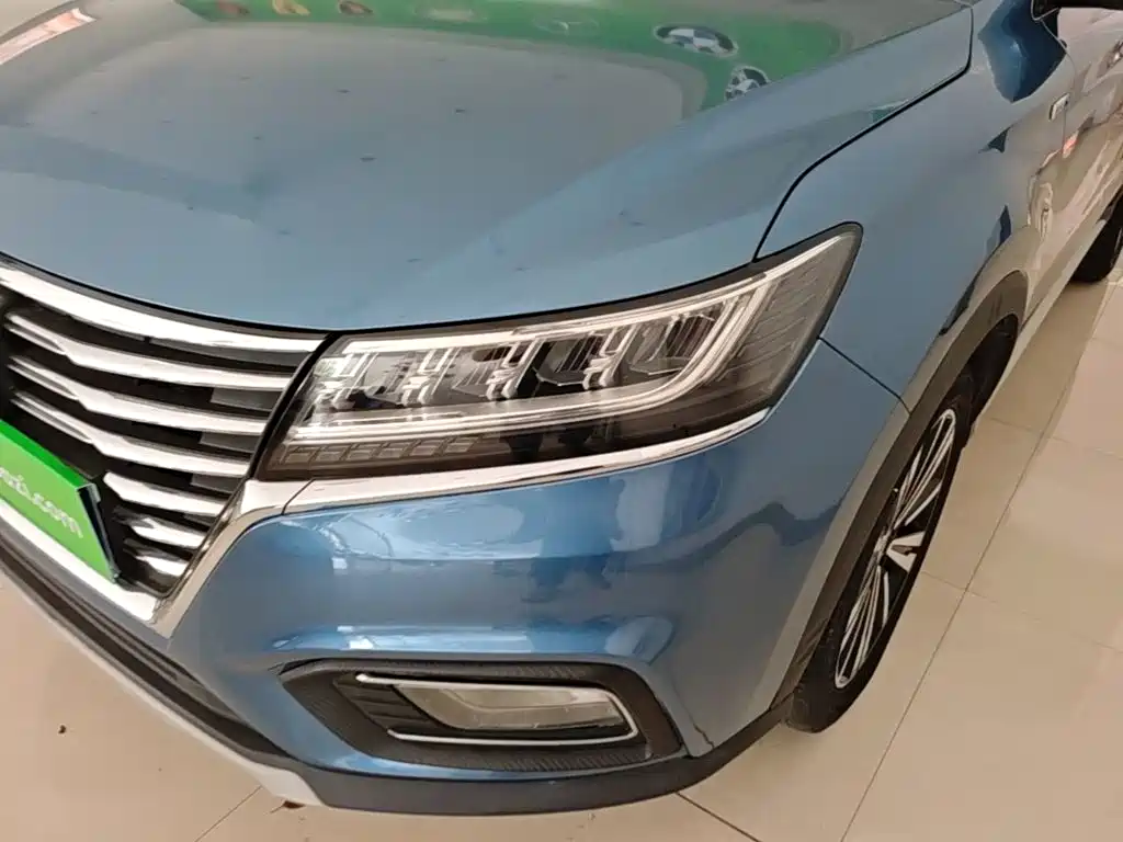 Фото 24 - Roewe RX5