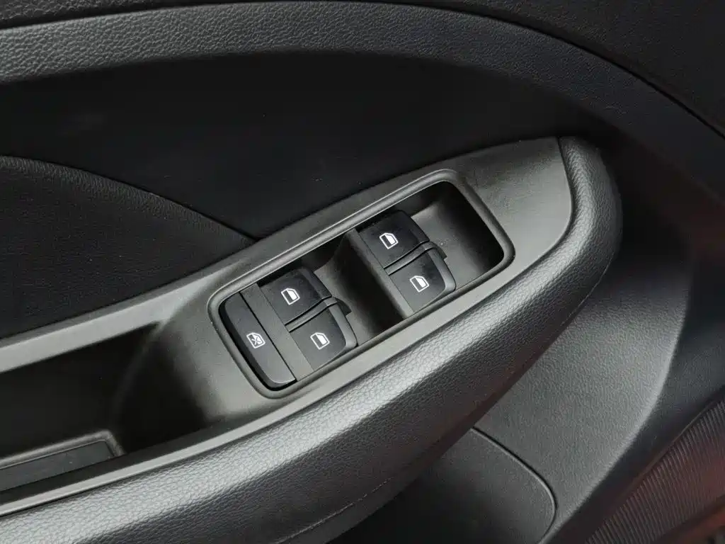Фото 9 - MG ZS