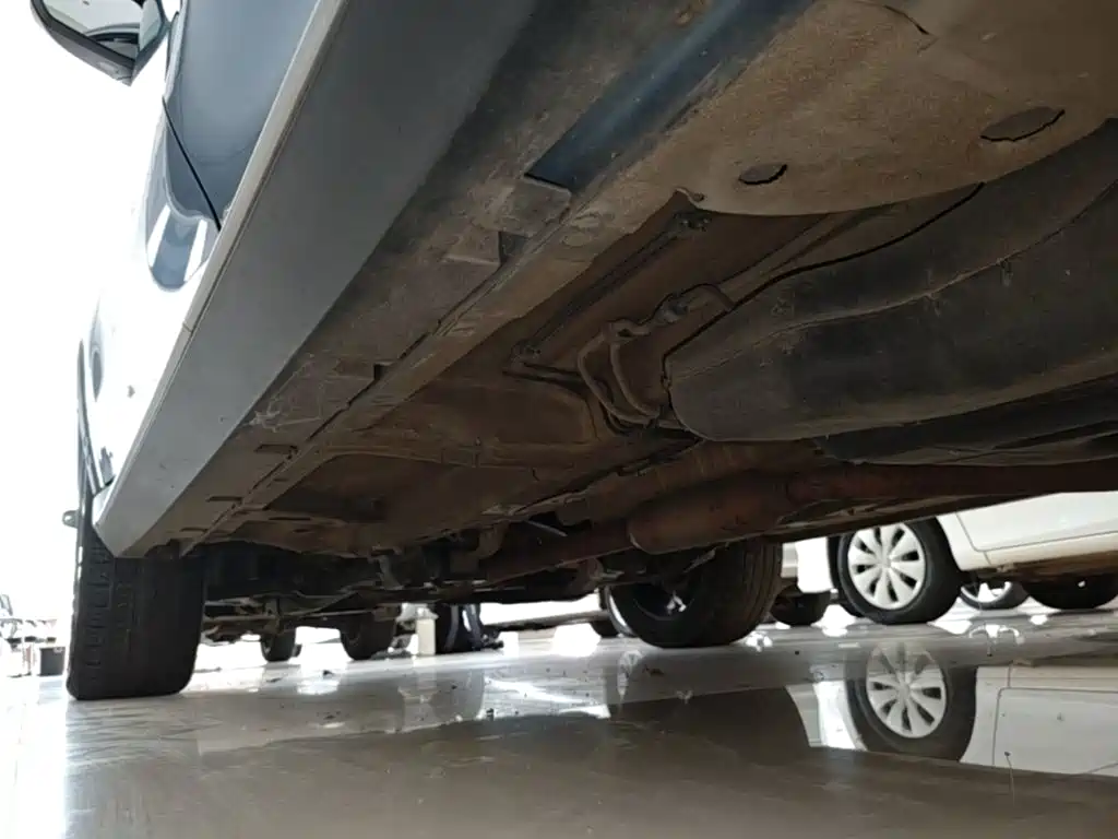 Фото 22 - Roewe RX5