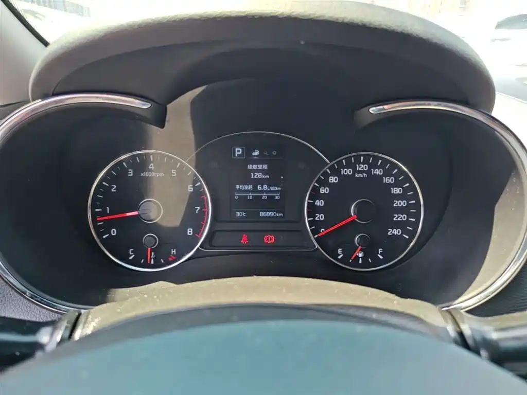 Kia K3 2017 1.6L Automatic 15th Anniversary Special GLS фото 12
