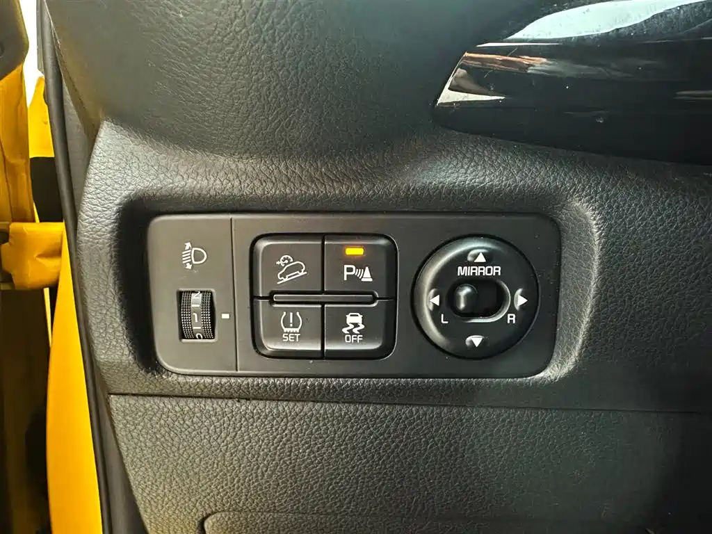 Kia KX1 2021 1.4L CVT Fun Sunroof Version фото 14