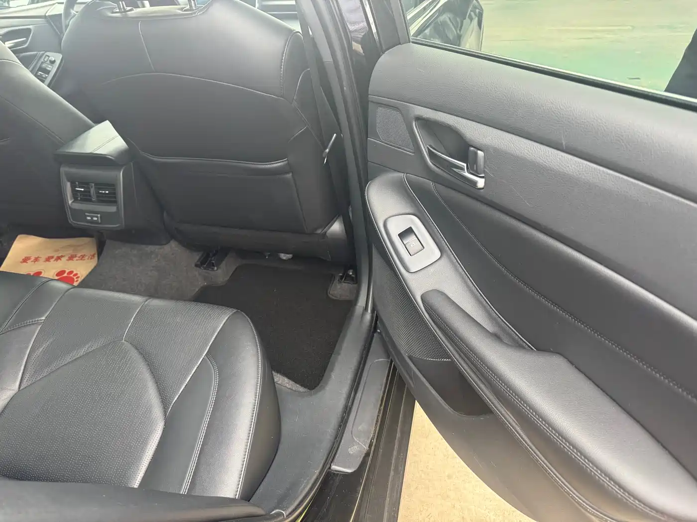 Toyota Avalon 2022 2.0L Luxury Edition фото 9