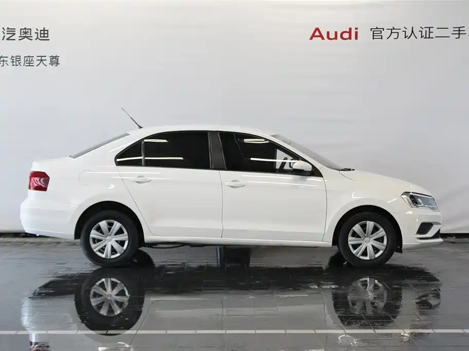 Volkswagen Jetta 2017 1.5L Automatic Fashion фото 4