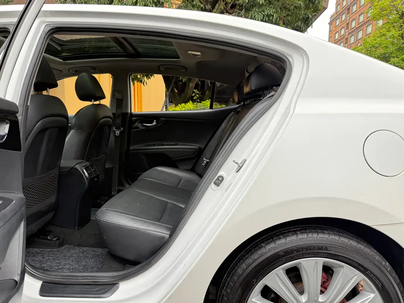 KIA K4