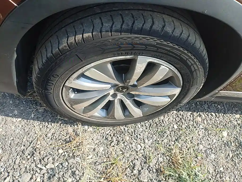DS 6 2015 2014 1.6T Luxury Edition THP160