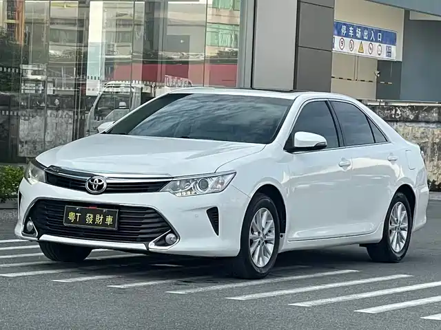  Toyota Camry 2016 2.0E 10th Anniversary Elite Edition