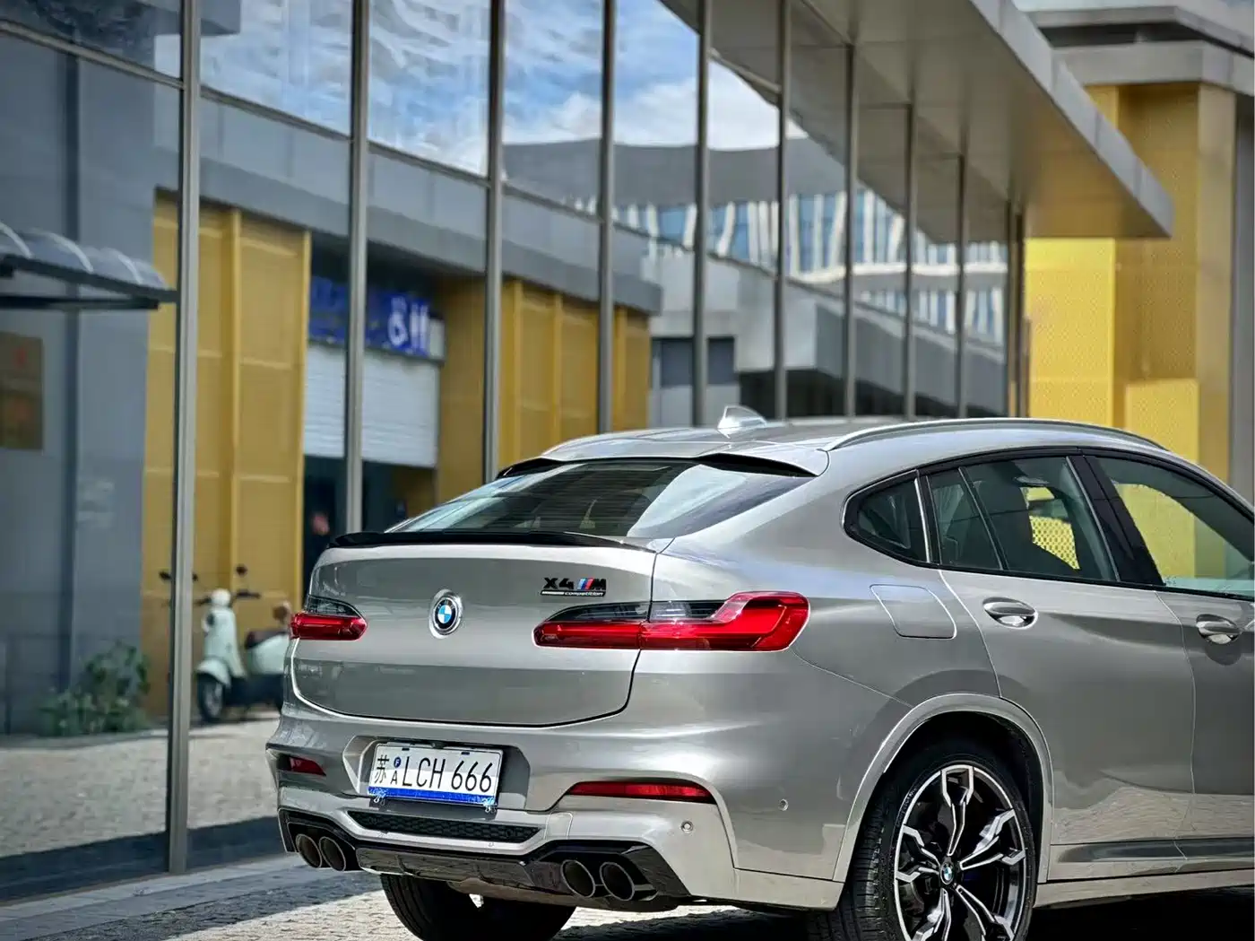 BMW X4 M 2019 X4 M Competition фото 13