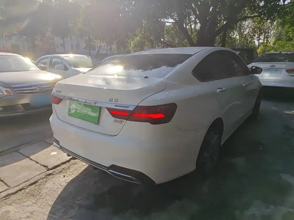 Фото 5 - Geely Binrui