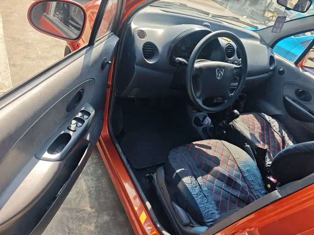 Baojun Lechi 2014 2012 Facelift 1.0L Manual P-TEC Standard