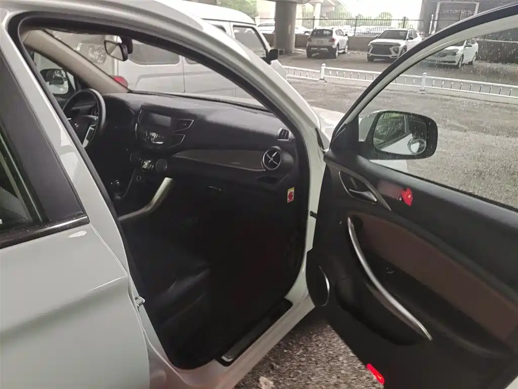 BYD Song 2018 1.5TI Manual Progressive фото 22