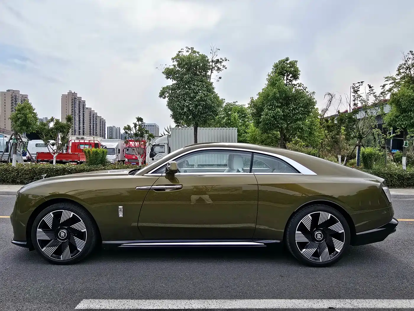 Rolls-Royce Spectre 2026 2024 Standard Model