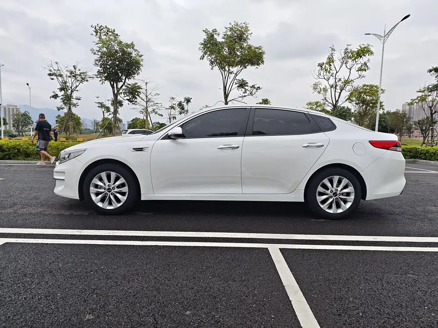 KIA K5