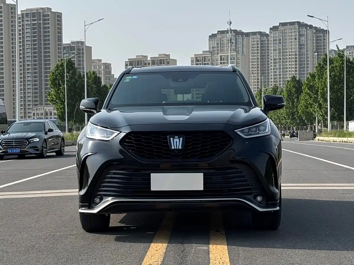 Toyota Crown Kluger 2021 2.5L HEV 4WD Premium фото 2
