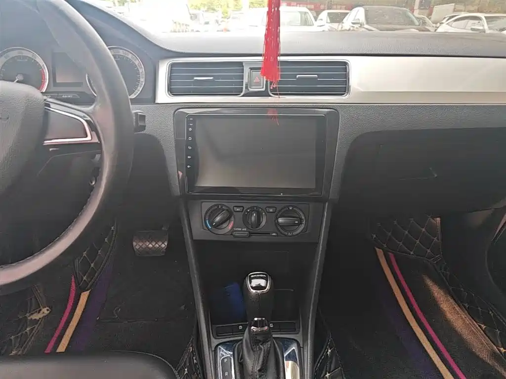 Škoda Rapid 2019 1.5L Automatic Comfort China V фото 13