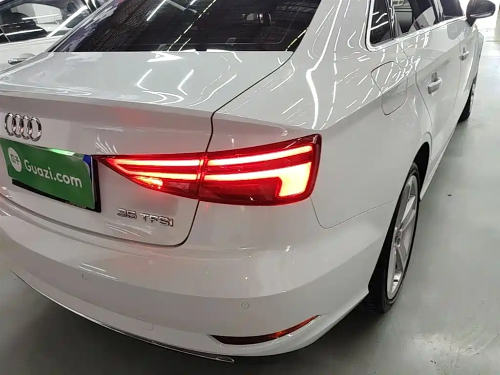 Audi A3 2017 Limousine 35 TFSI Style фото 8