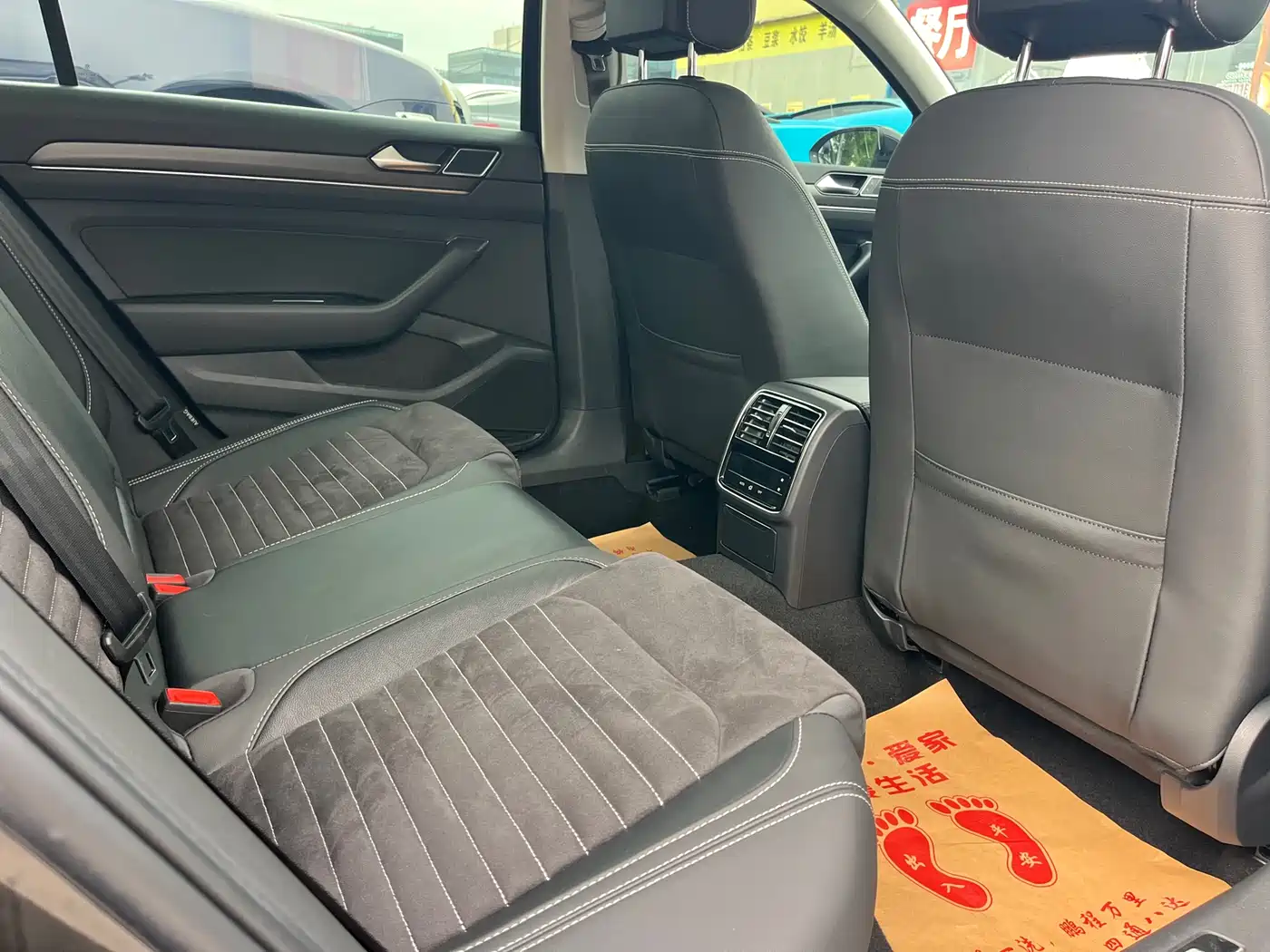 Volkswagen Magotan 2021 330TSI DSG 30th Anniversary Edition фото 7
