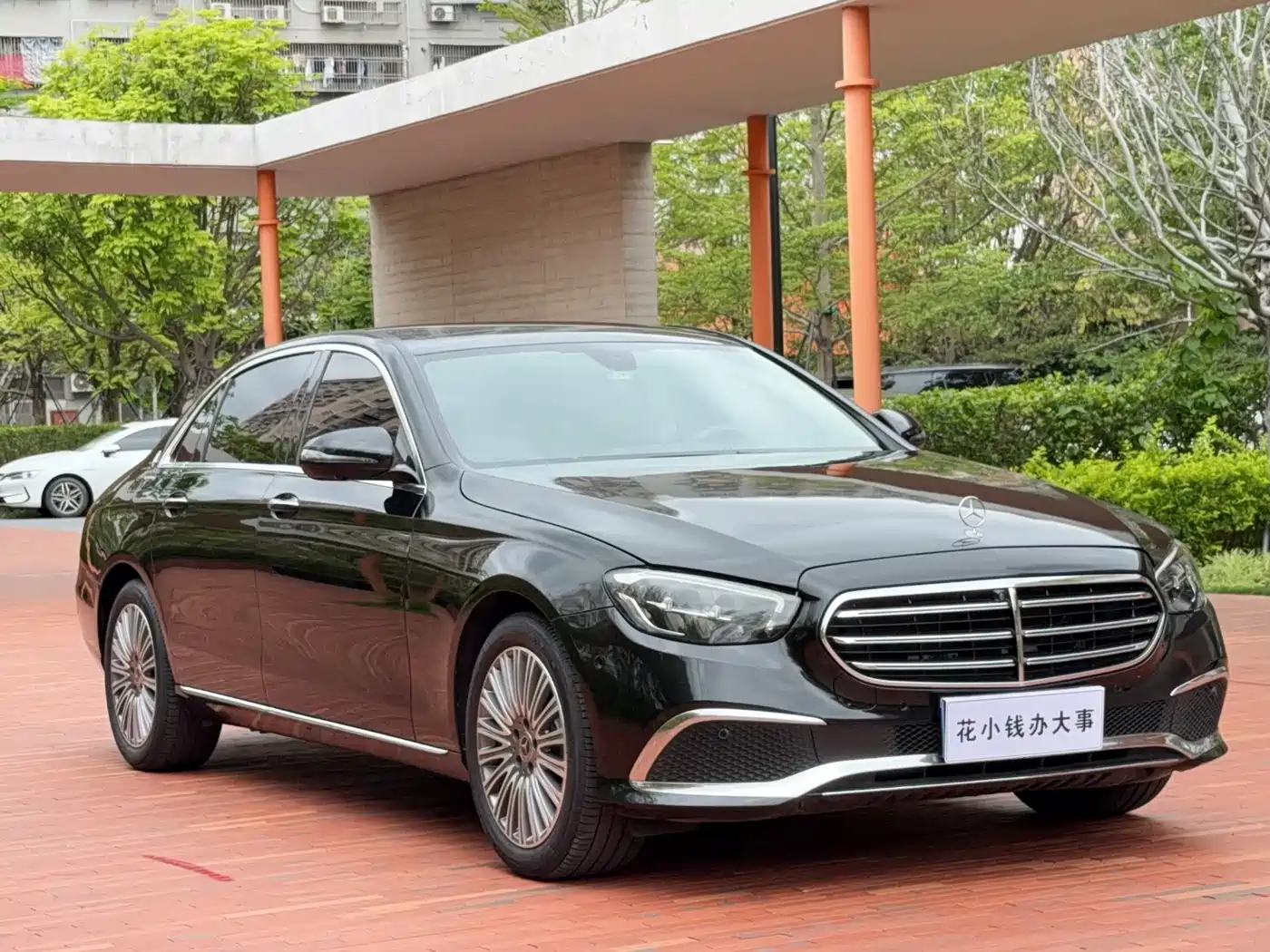 Mercedes-Benz E-Class 2021 E 300 L Fashion фото 3