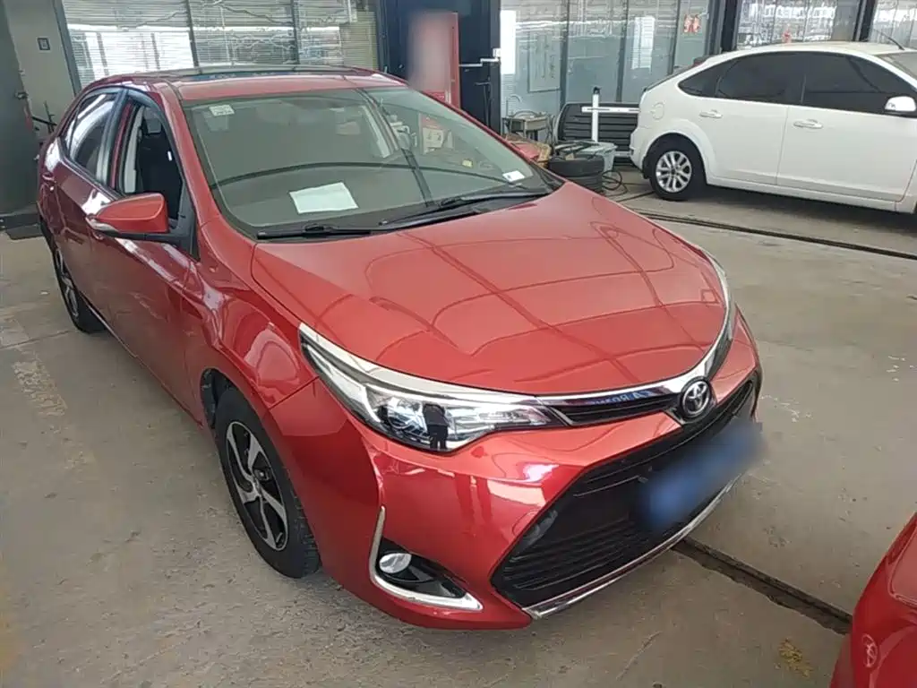 Toyota Levin 2017 Facelift 185T CVT Elite (China V) фото 4