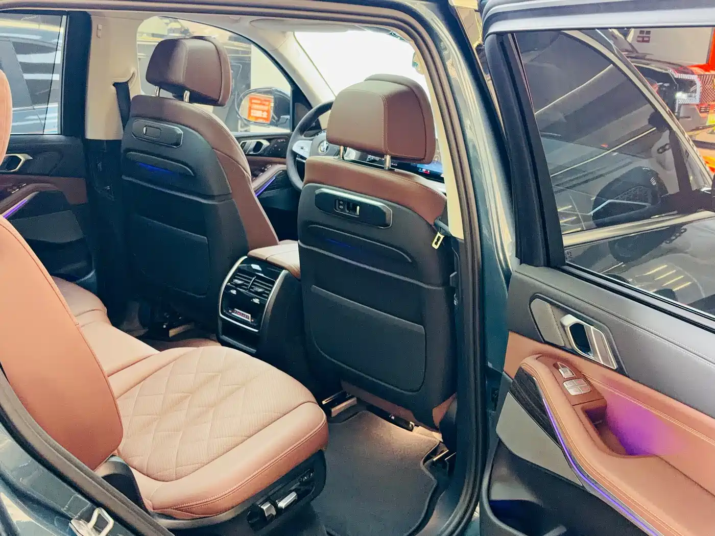 BMW X7 2023 xDrive40i Leading Luxury Package фото 20