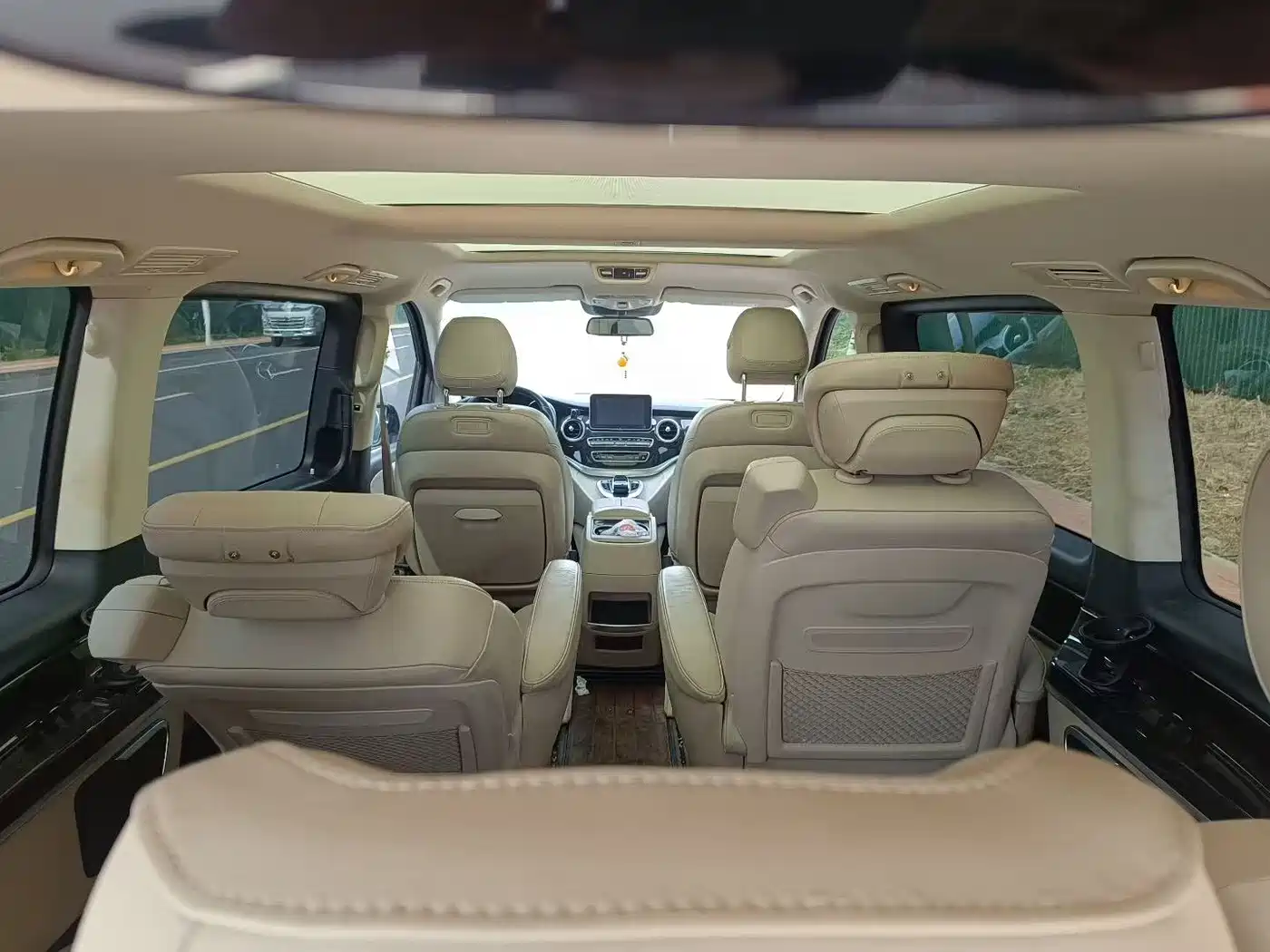Mercedes-Benz V-Class 2018 V 260 L Premium Long Version China V фото 6