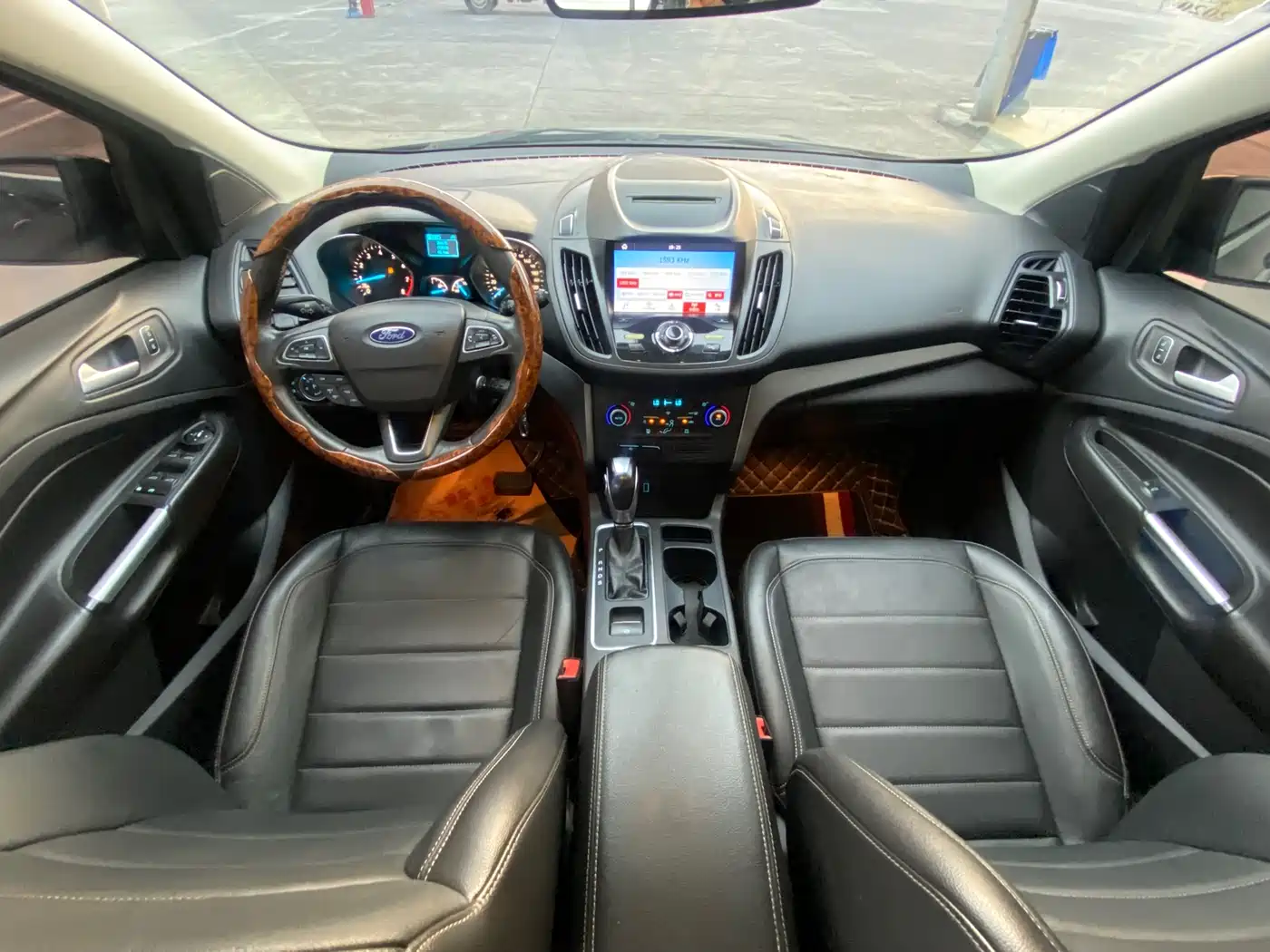 Ford Kuga 2018 2017 EcoBoost 180 2WD Tiger Leap