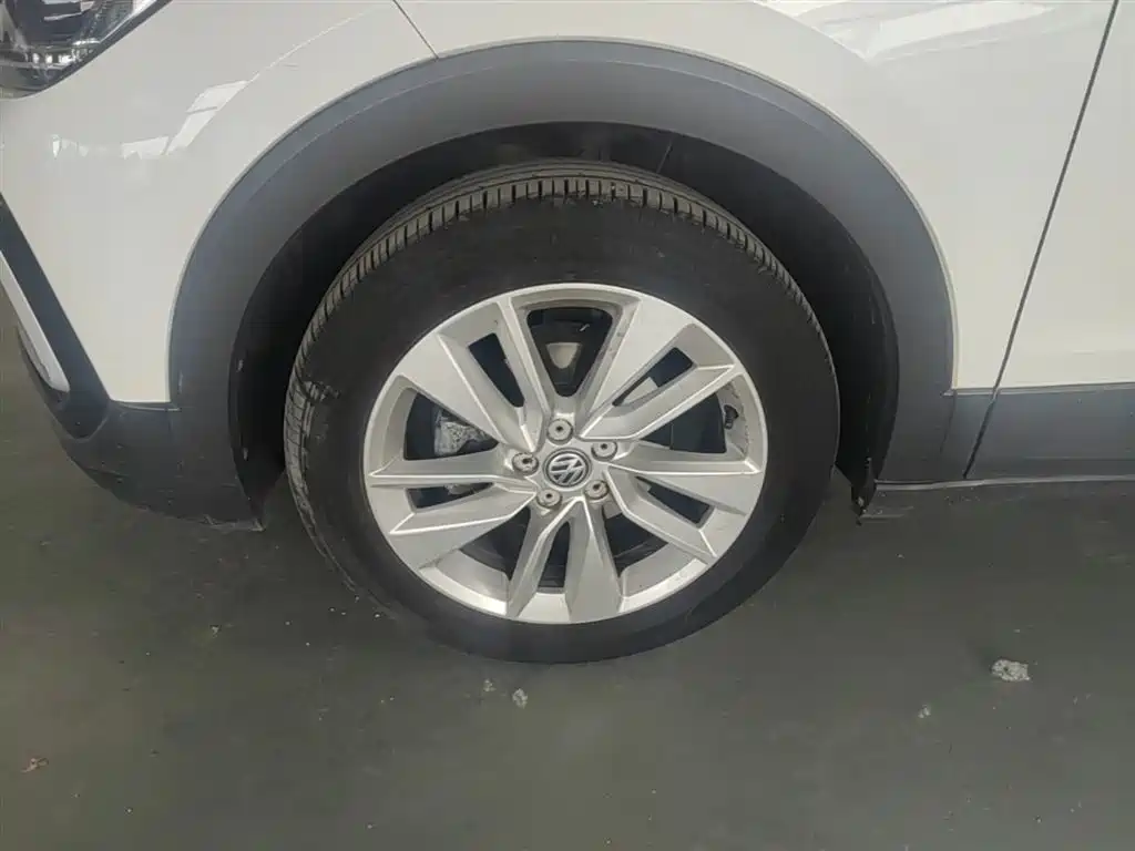 Volkswagen T-Cross 2019 1.5L Automatic Comfort Edition фото 23