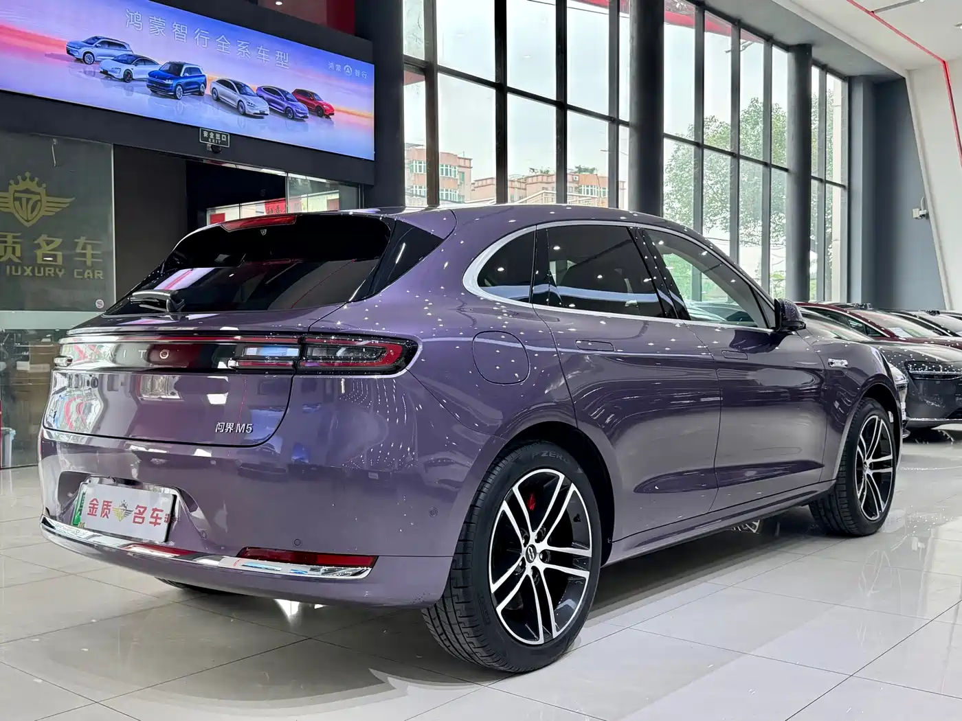AITO Wenjie AITO M5 2025 Extended Range Ultra AWD фото 19