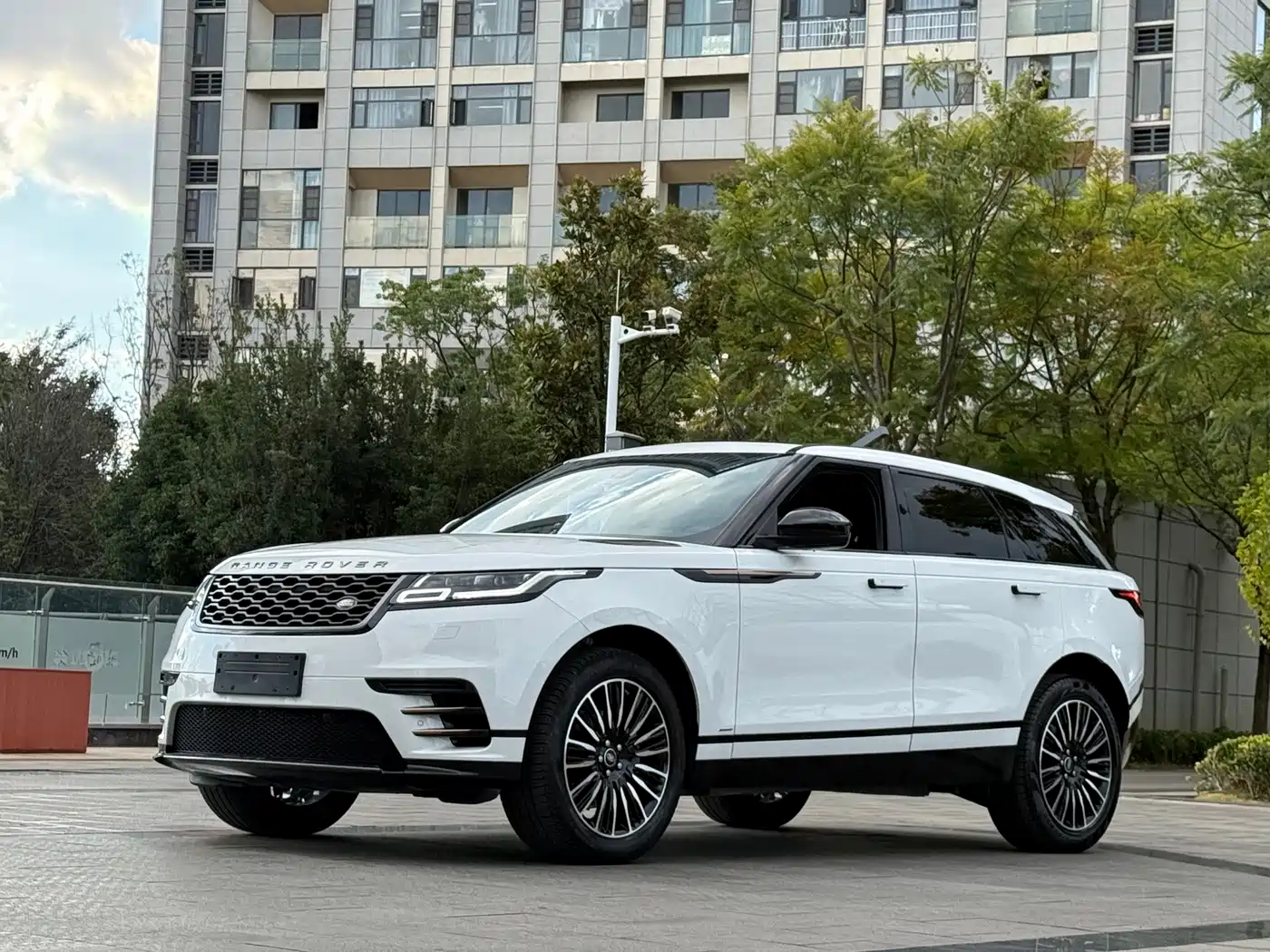 Land Rover Range Rover Velar 2020 2020 P250 R-DYNAMIC S