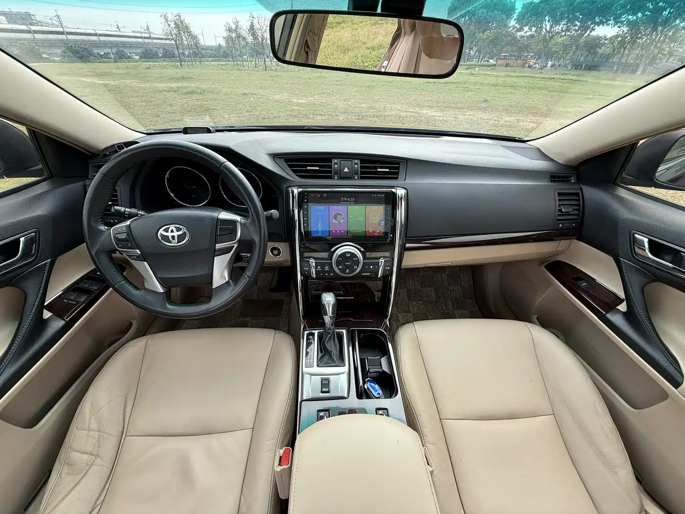 Toyota Reiz 2012 2.5V Grace Elite Styling Edition фото 17