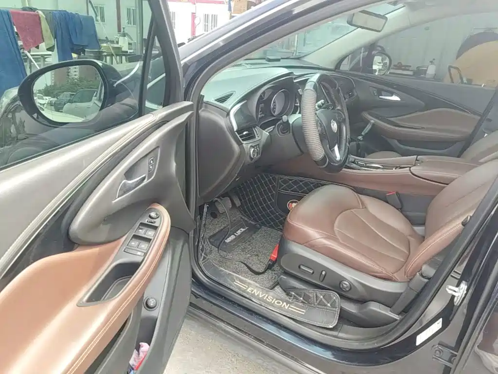 Photo 16 - Buick Envision Plus