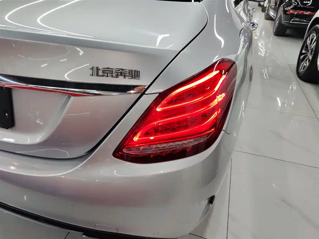 Mercedes-Benz C-Class 2015 C 200 L Sport фото 8
