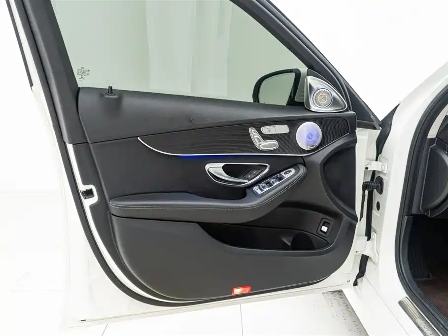 Mercedes-Benz C-Class (Import) 2020 Model C 260 Estate фото 17