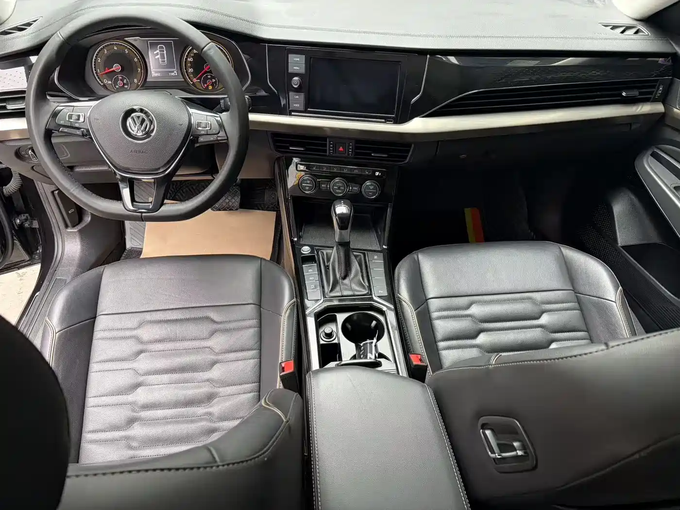Volkswagen Passat 2019 330TSI Elite Version China VI фото 5