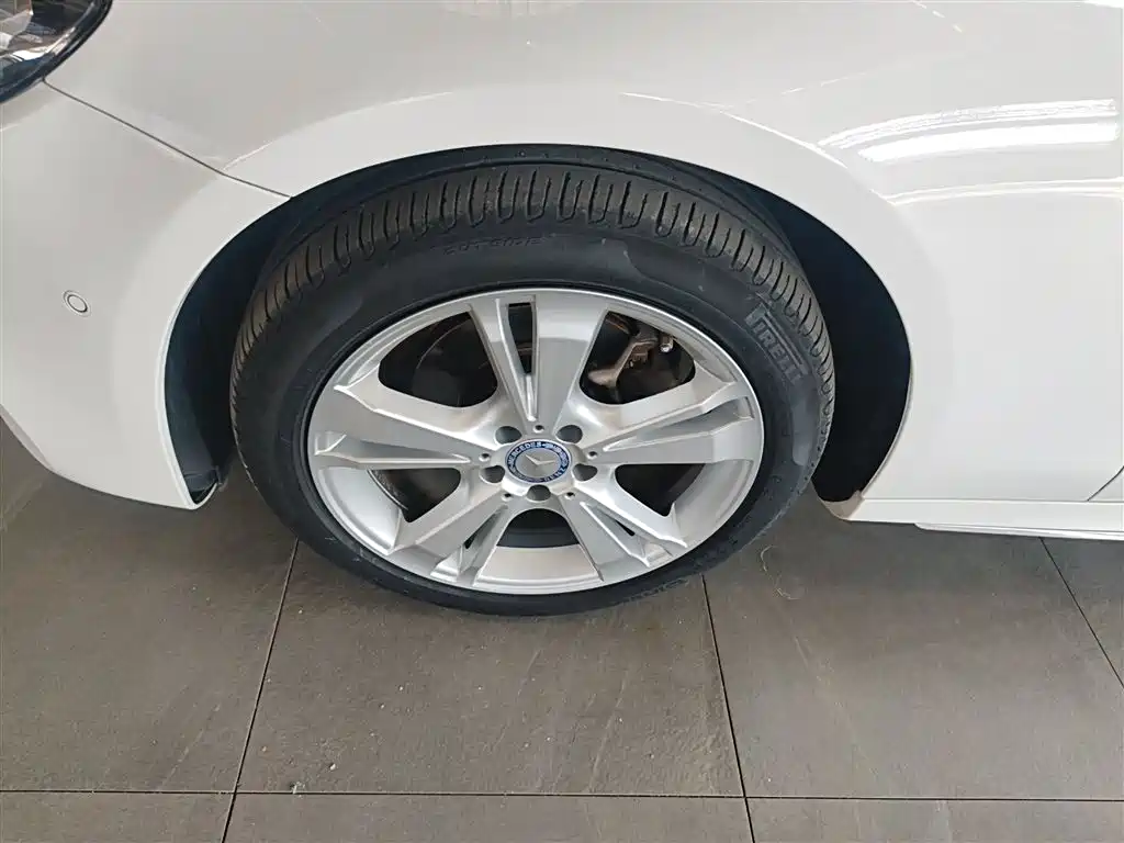 Mercedes-Benz E-Class 2016 E 200 L Sport Type фото 25