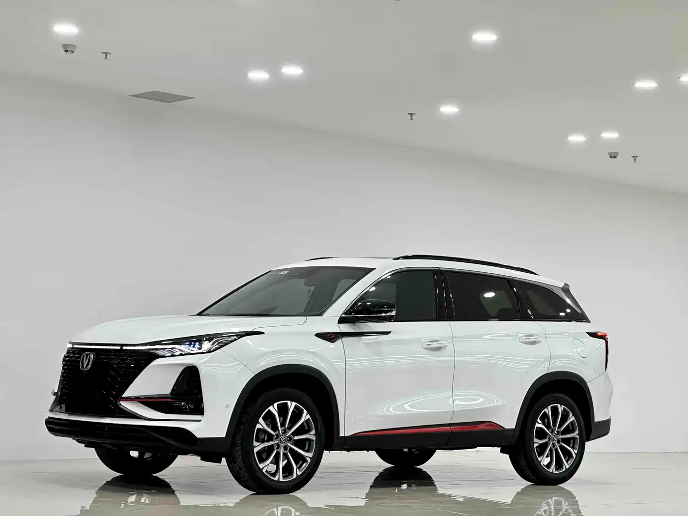 Фото 1 - Changan CS75 PLUS