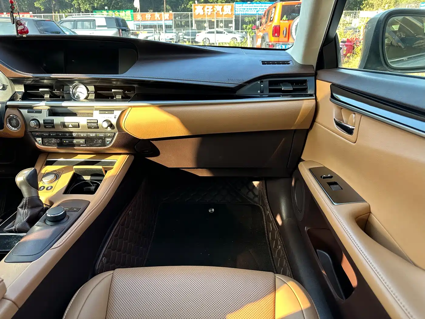 Lexus ES 2015 200 Elite Edition фото 8